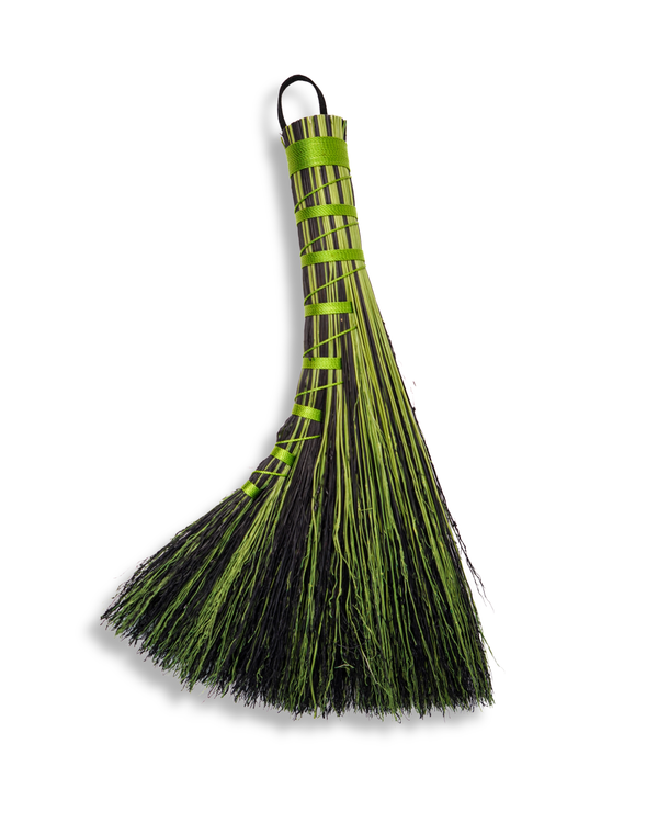 Deflying Gravity Whisk