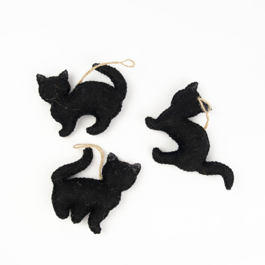 Ornament - Halloween Decor - Black Cats