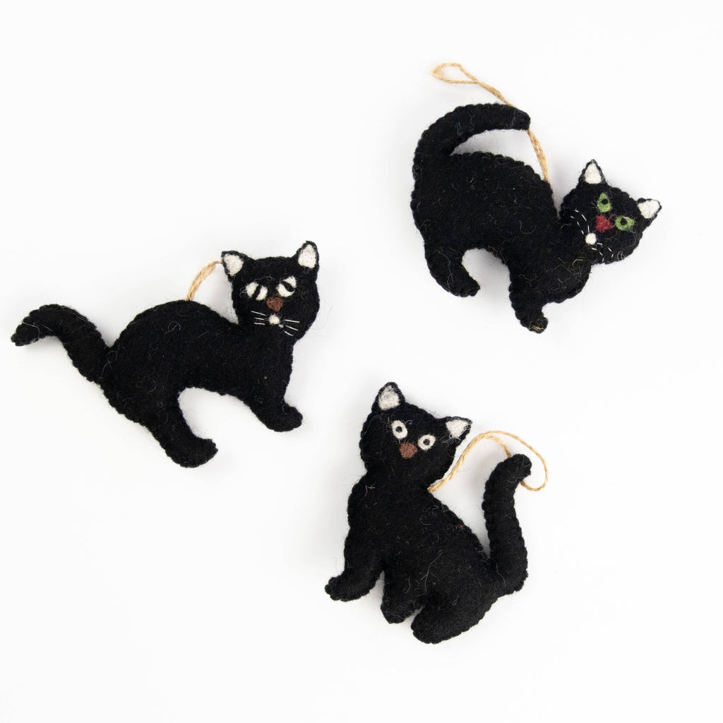 Ornament - Halloween Decor - Black Cats