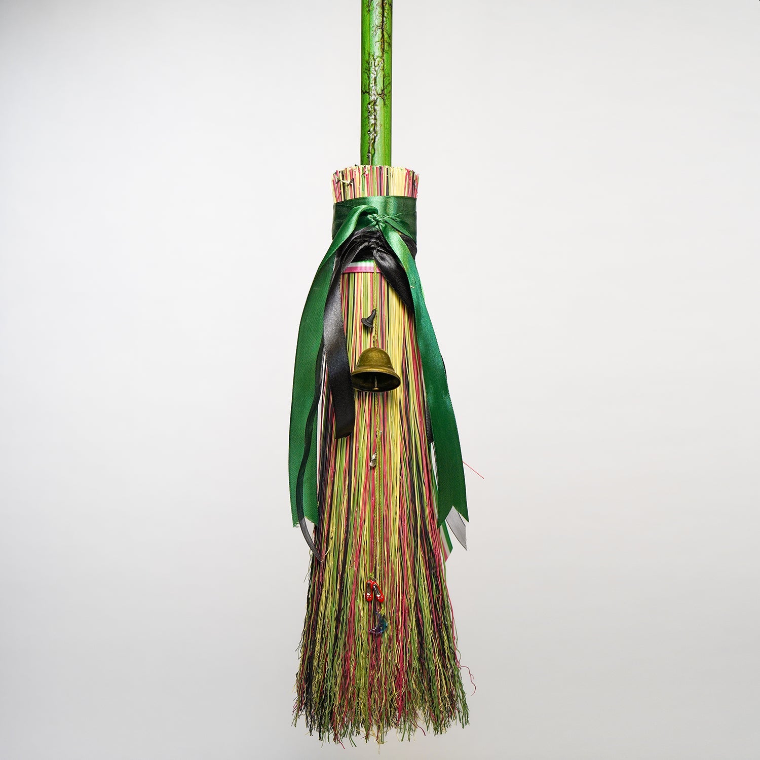Deflying Gravity Broom