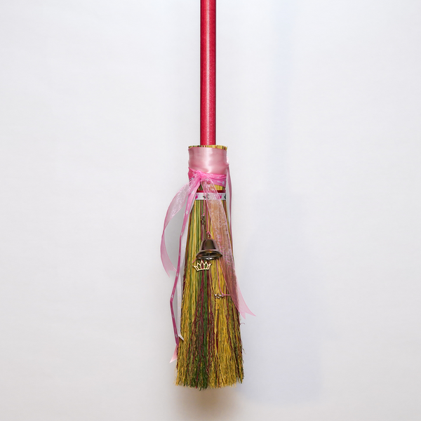 Deflying Gravity Broom