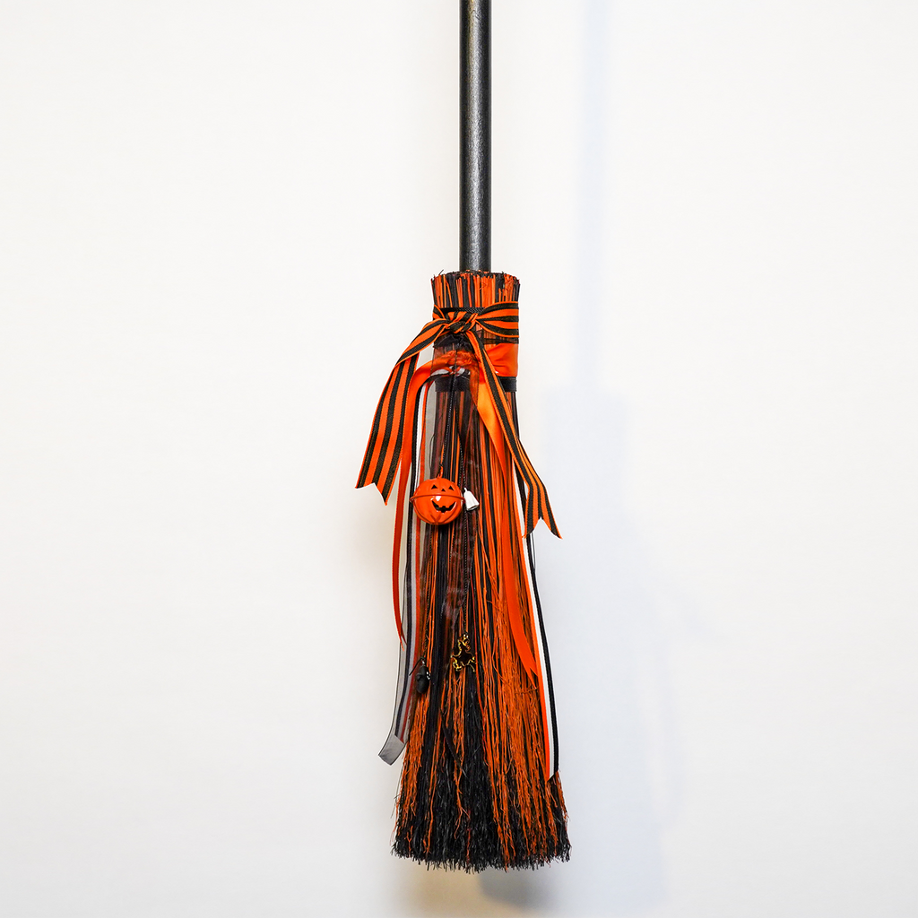 Spirit of Salem Broom